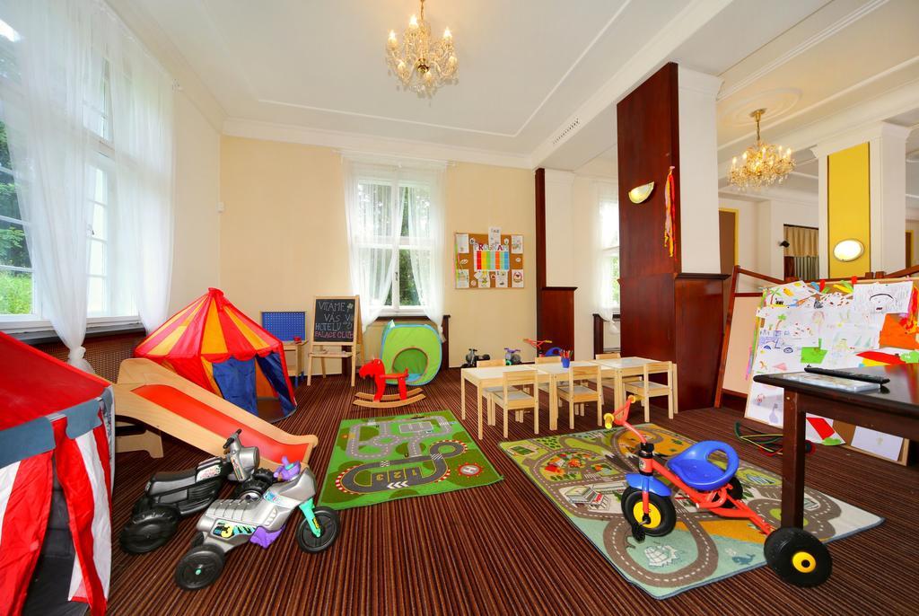 Palace Club Szpindlerowy Młyn Zewnętrze zdjęcie